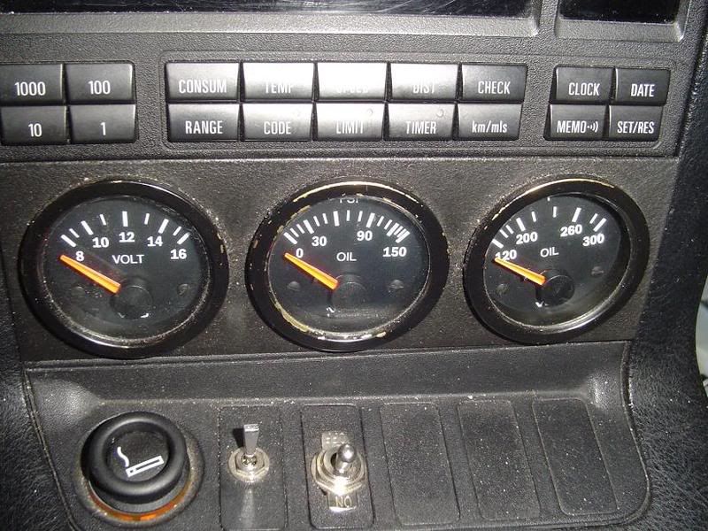 FS e36 VDO gauge pod w/ 3 gauges. oil temp, oil press, voltage. clean